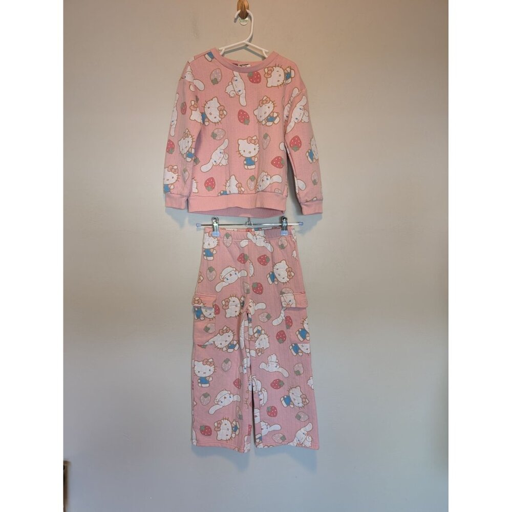 Hello Kitty Kids 2-Piece Pink Cartoon Print Size 6 By Sanrio strawberries Cinnam